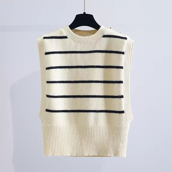 Korean Vintage Striped Knitted Sweater Vest - Beige - Picture 4 of 11